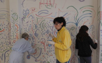 Collectif pour Albi, Décoration collective du local de campagne